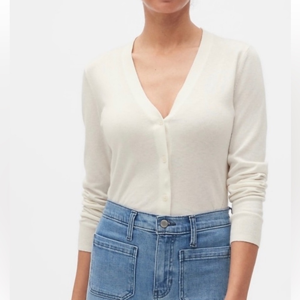 Banana Republic Forever V-Neck Cardigan NWT
